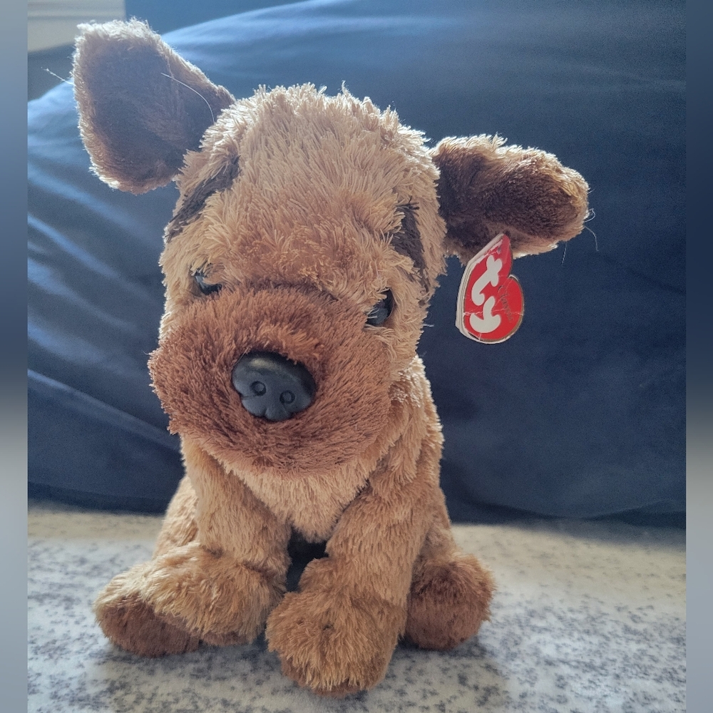 Ty Hutch Dog Plushie